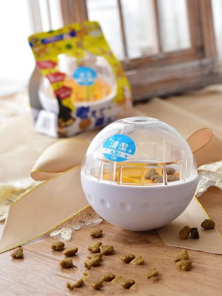 Interactive Canine Food Puzzle Ball